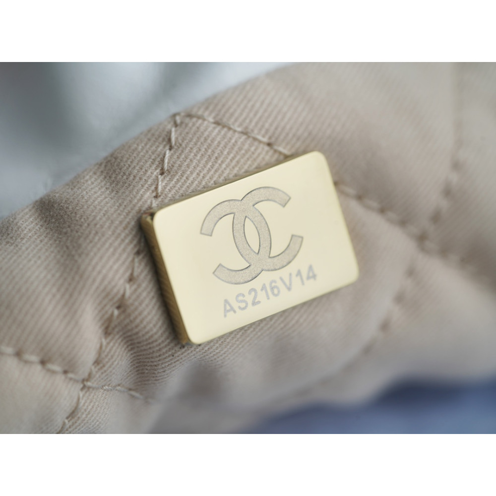 CHANEL 22 SMALL BAG CHANEL 22 SMALL BAG