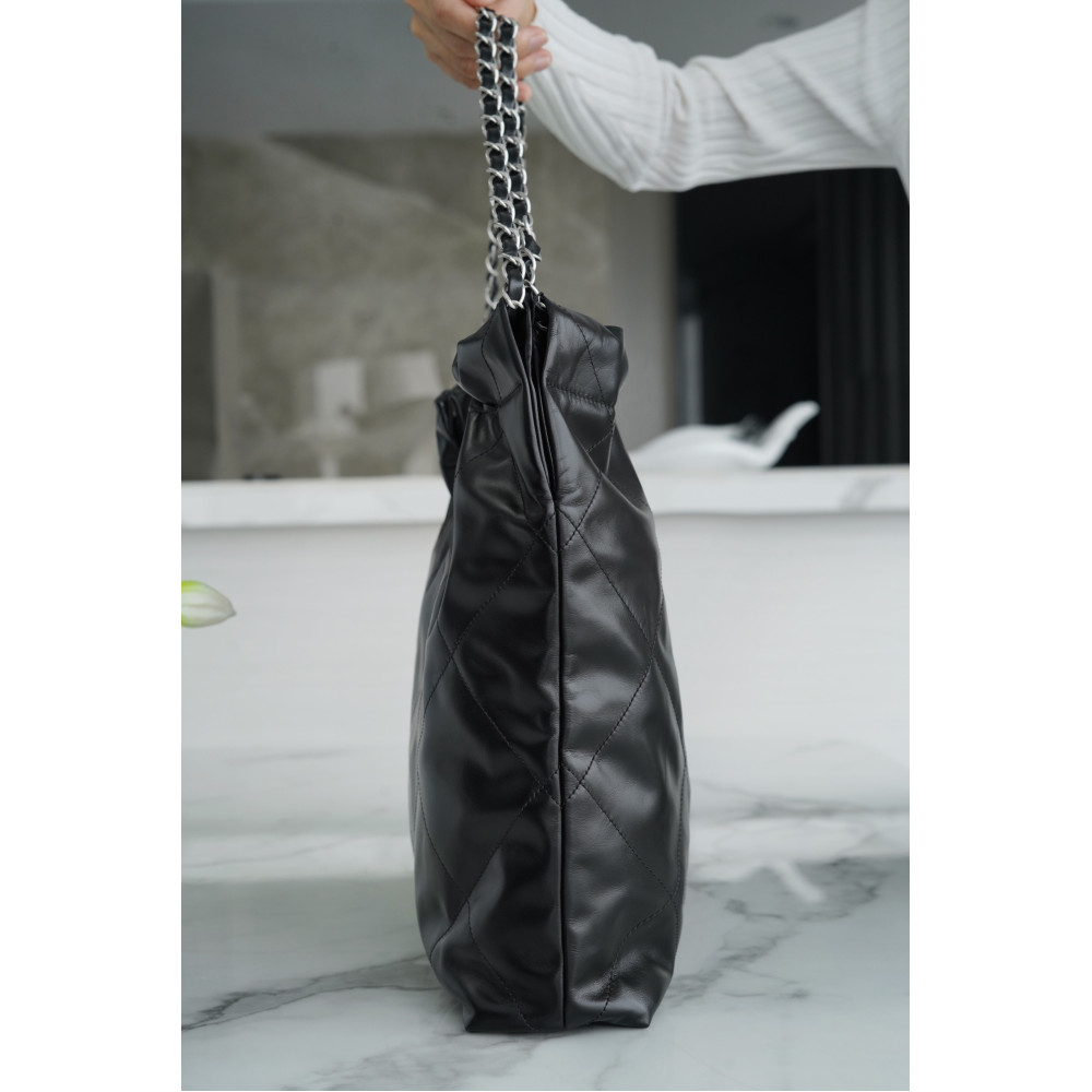 CHANEL 22 MEDIUM BAG
