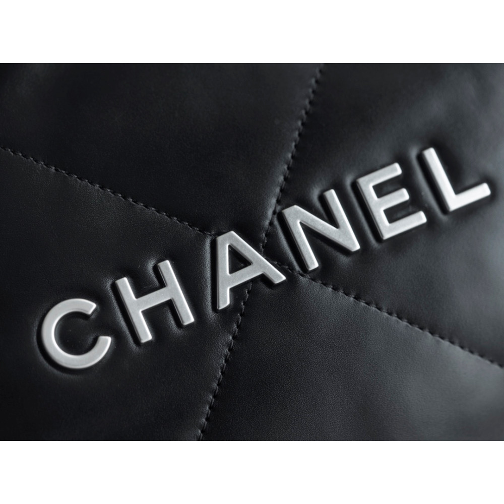 CHANEL 22 SMALL BAG CHANEL 22 SMALL BAG