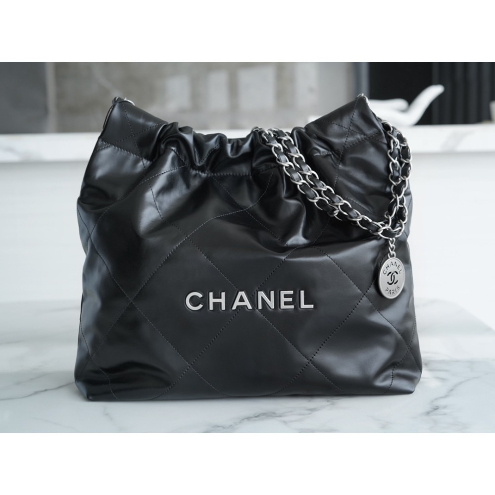 CHANEL 22 SMALL BAG CHANEL 22 SMALL BAG