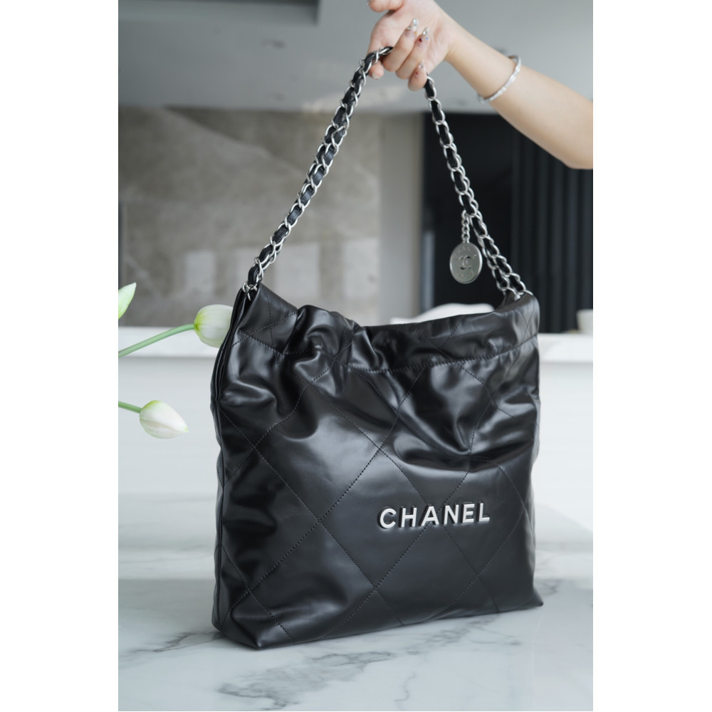 CHANEL 22 SMALL BAG CHANEL 22 SMALL BAG