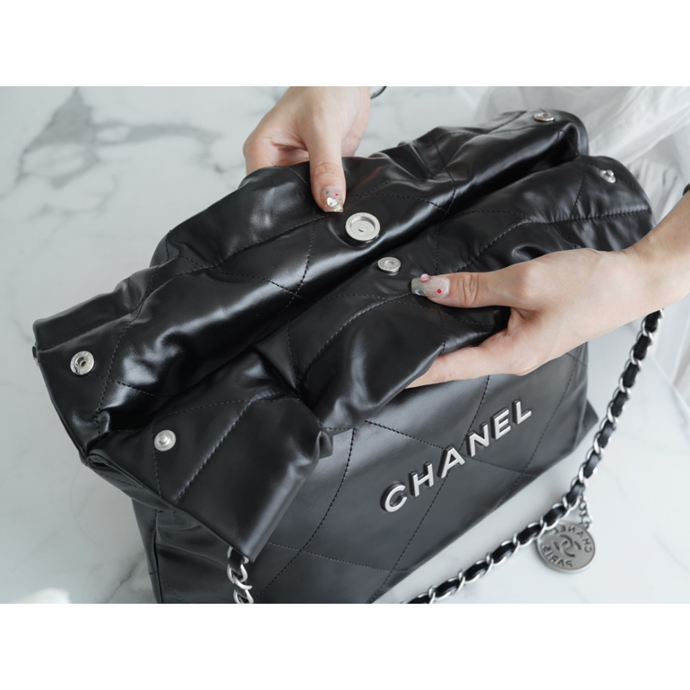 CHANEL 22 SMALL BAG CHANEL 22 SMALL BAG