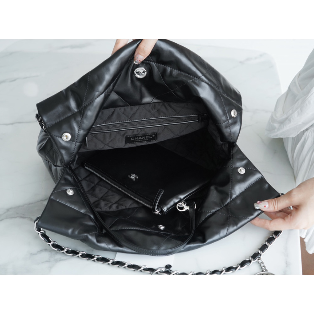 CHANEL 22 SMALL BAG CHANEL 22 SMALL BAG