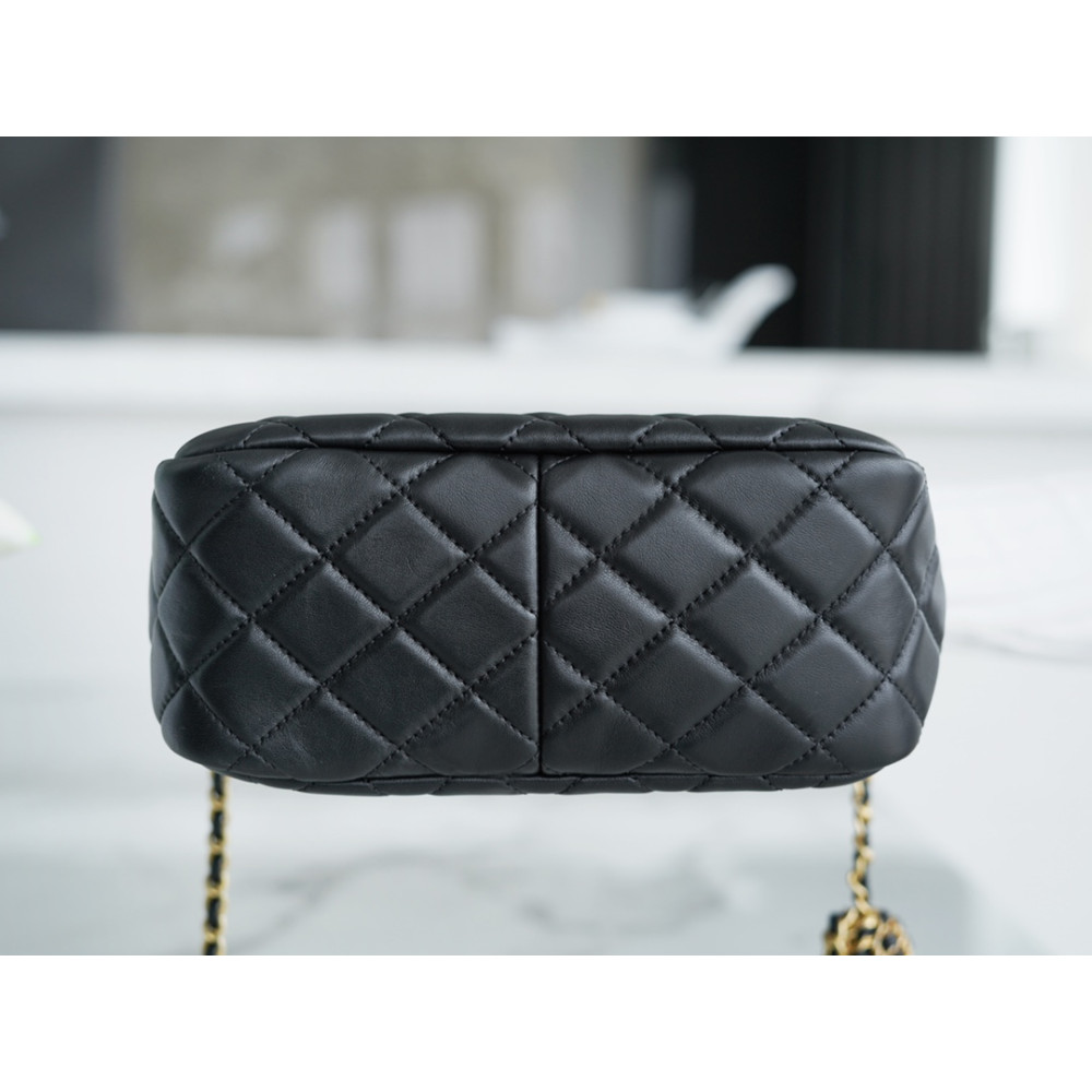 CHANEL PEARL CRUSH HOBO BAG