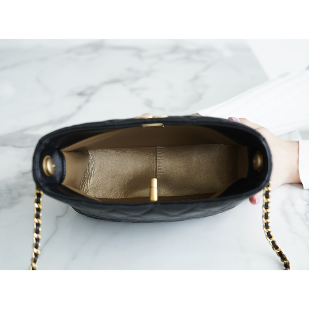 CHANEL PEARL CRUSH HOBO BAG