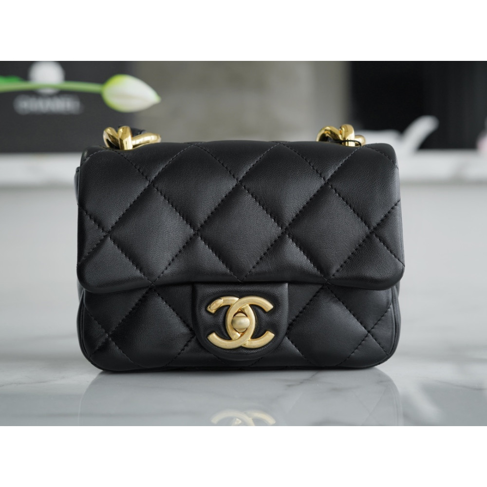 CHANEL MINI FUNKY TOWN FLAP BAG CHANEL MINI FUNKY TOWN FLAP BAG