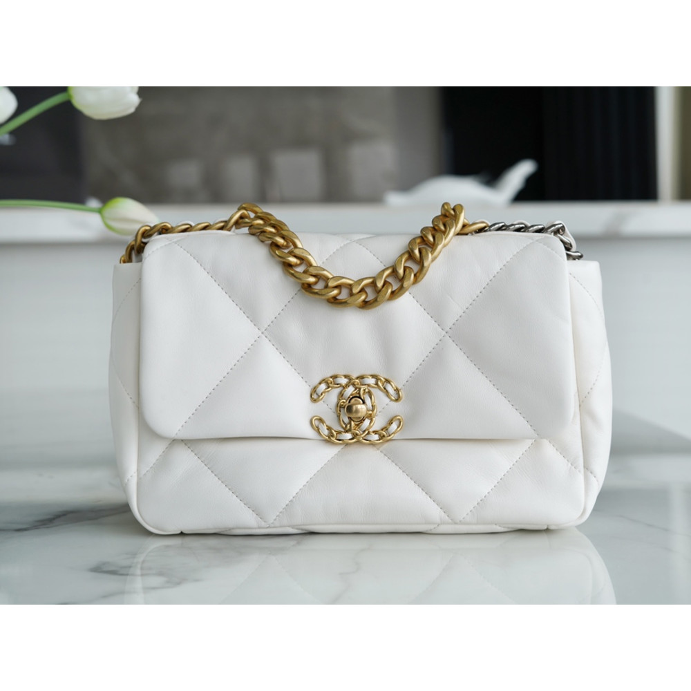 CHANEL SMALL 19 FLAP BAG CHANEL SMALL 19 FLAP BAG