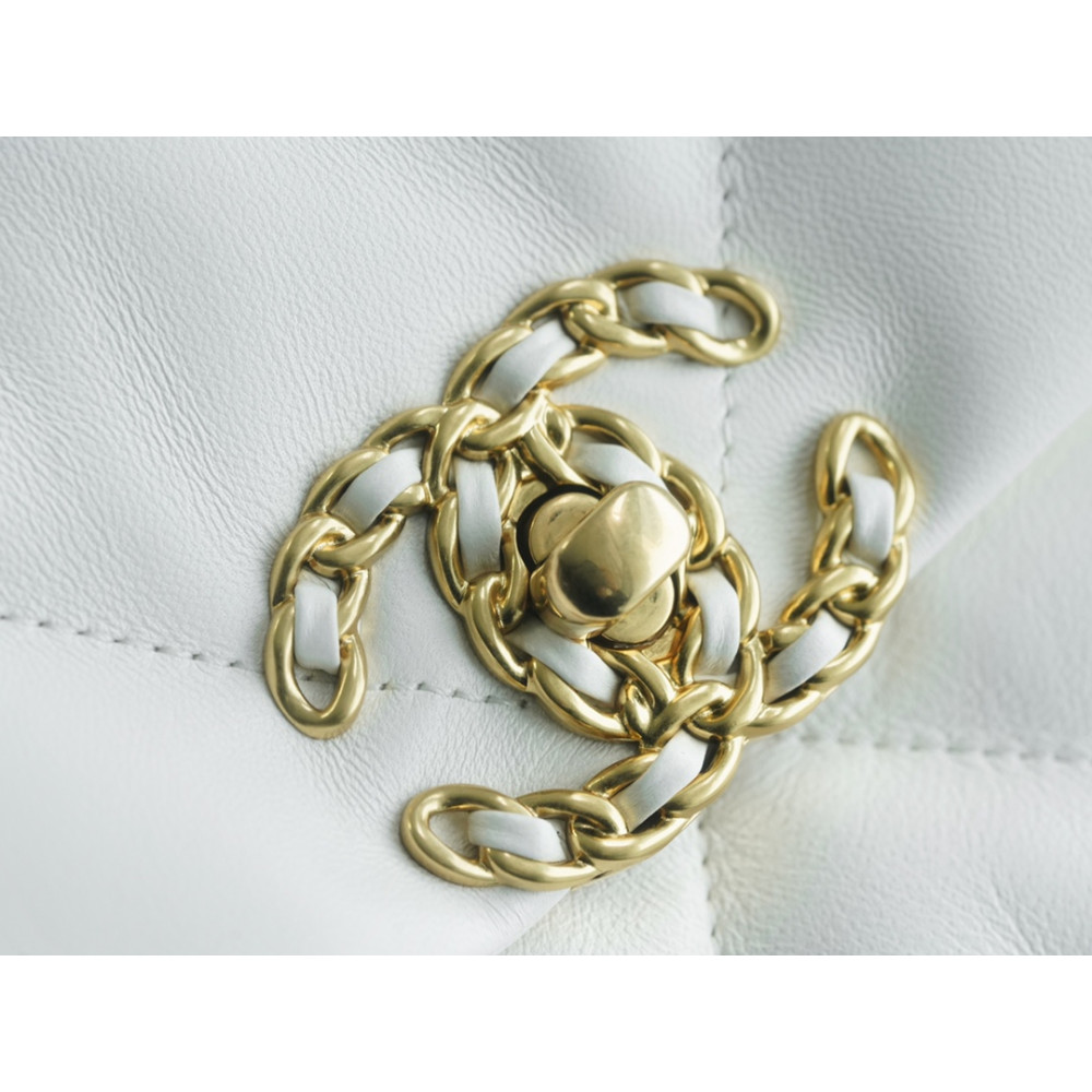 CHANEL SMALL 19 FLAP BAG CHANEL SMALL 19 FLAP BAG