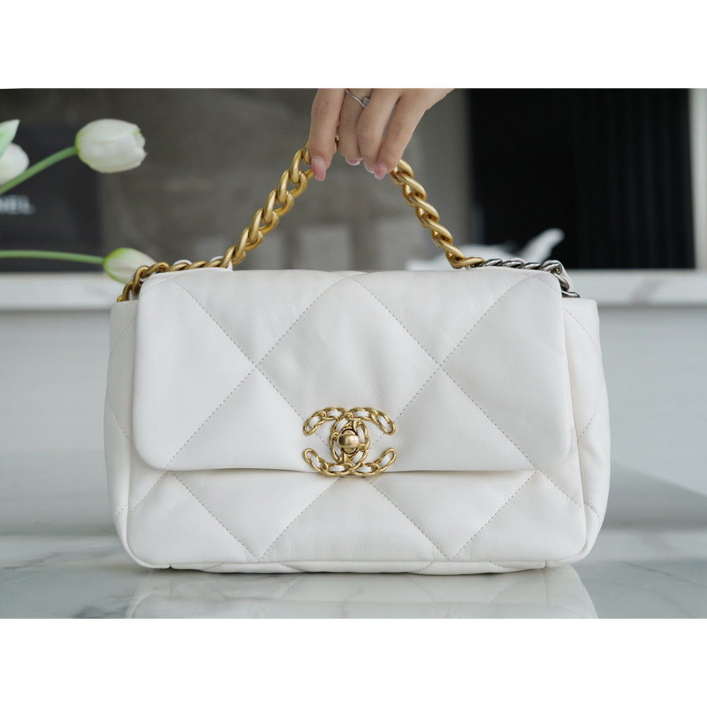 CHANEL SMALL 19 FLAP BAG CHANEL SMALL 19 FLAP BAG