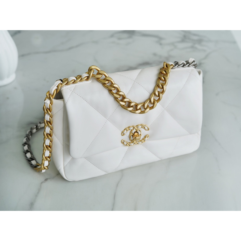 CHANEL SMALL 19 FLAP BAG CHANEL SMALL 19 FLAP BAG