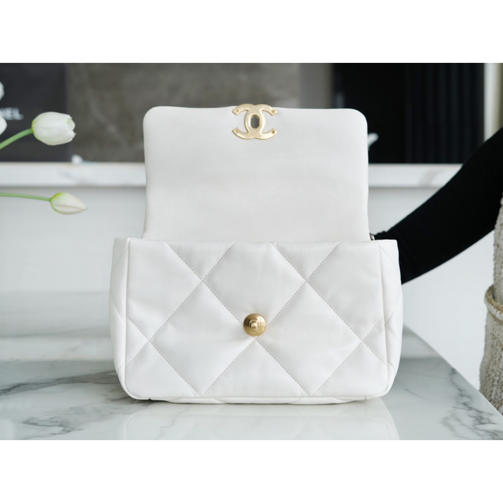 CHANEL SMALL 19 FLAP BAG CHANEL SMALL 19 FLAP BAG