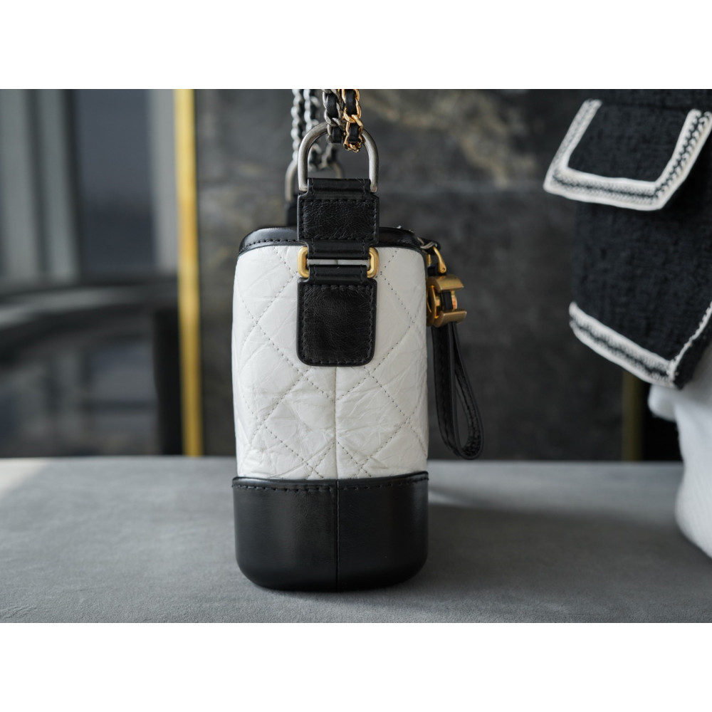 CHANEL SMALL GABRIELLE HOBO BAG CHANEL SMALL GABRIELLE HOBO BAG