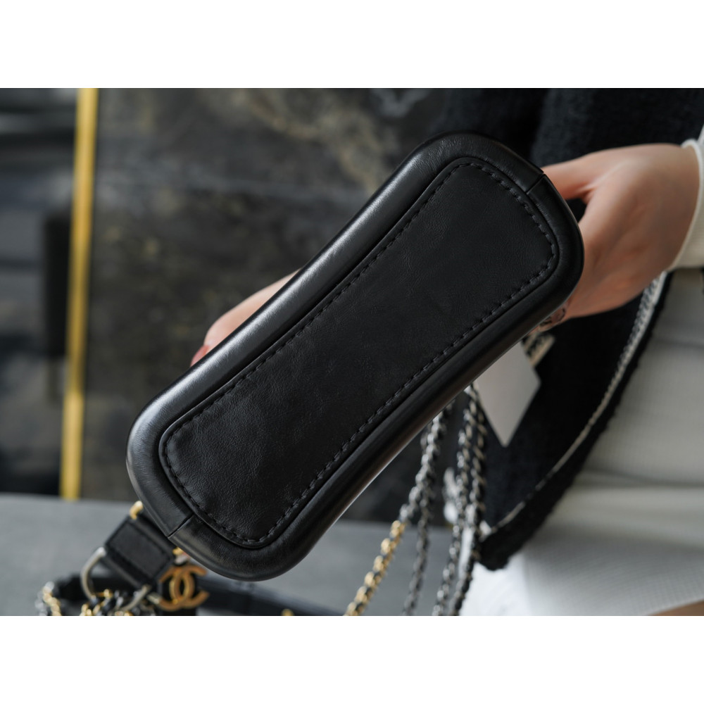 CHANEL SMALL GABRIELLE HOBO BAG CHANEL SMALL GABRIELLE HOBO BAG