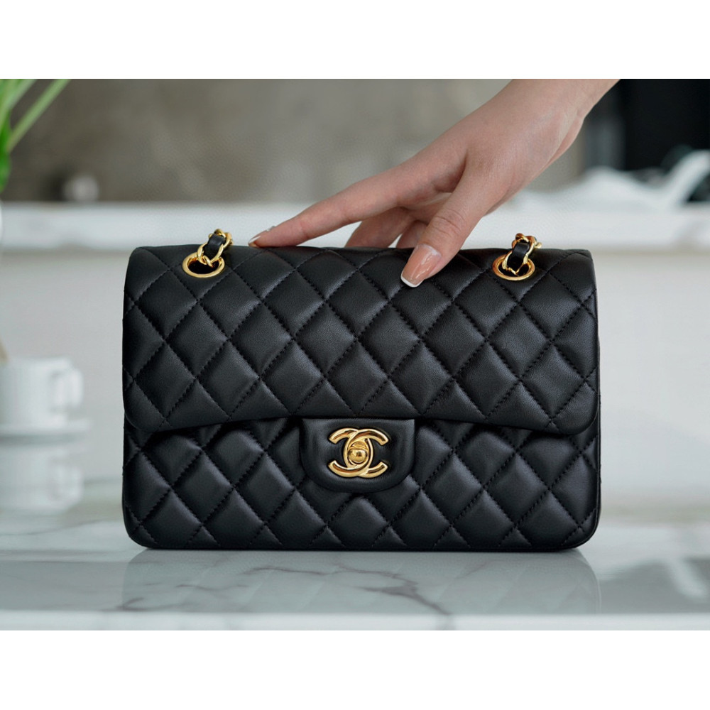 CHANEL SMALL DOUBLE FLAP BAG CHANEL SMALL DOUBLE FLAP BAG