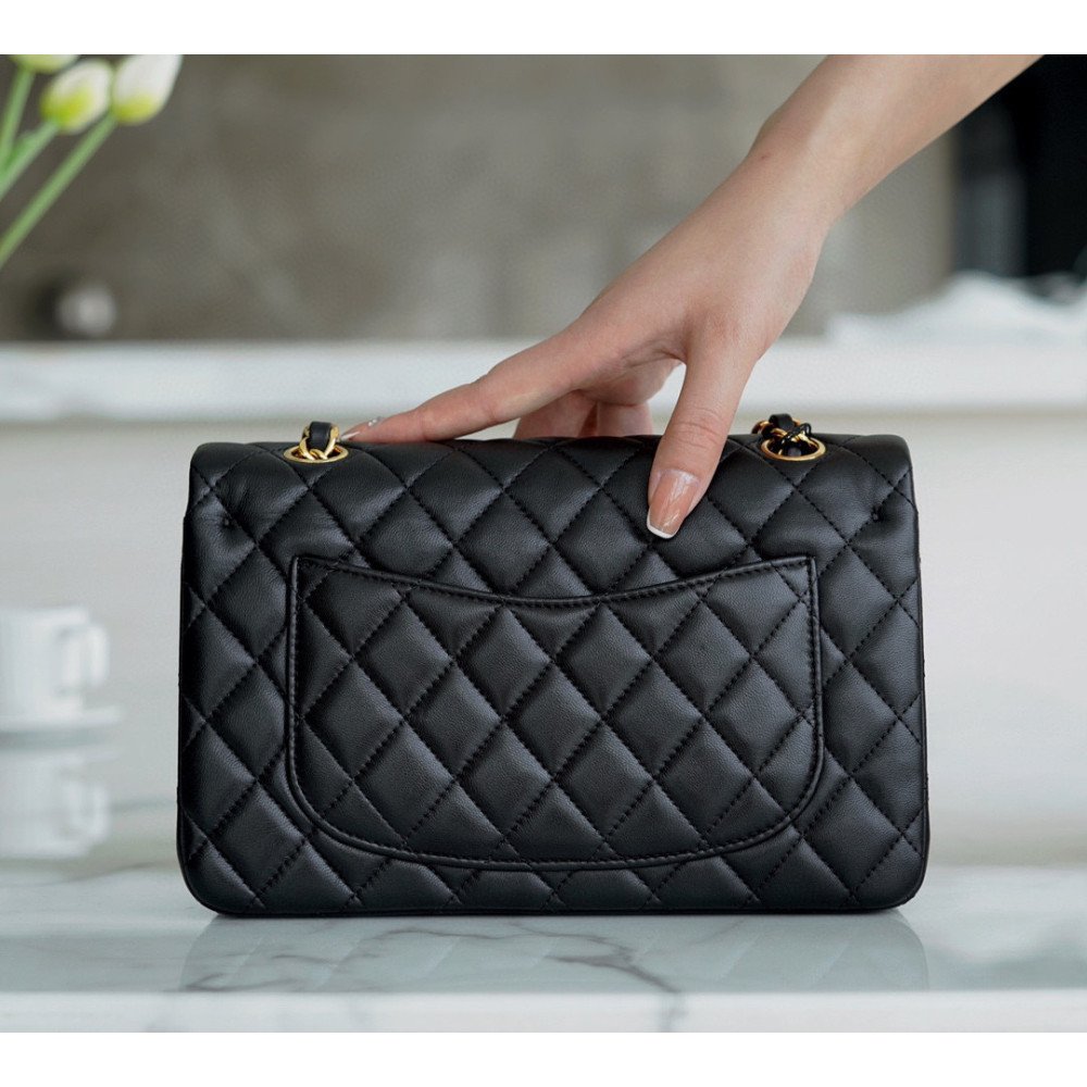 CHANEL SMALL DOUBLE FLAP BAG CHANEL SMALL DOUBLE FLAP BAG