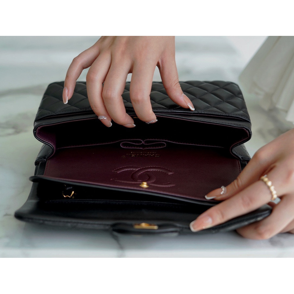 CHANEL SMALL DOUBLE FLAP BAG CHANEL SMALL DOUBLE FLAP BAG