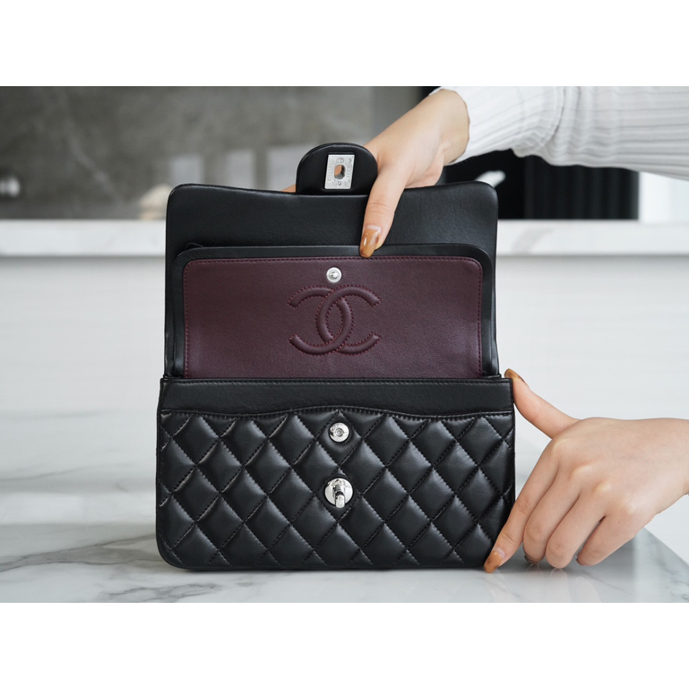 CHANEL SMALL DOUBLE FLAP BAG CHANEL SMALL DOUBLE FLAP BAG