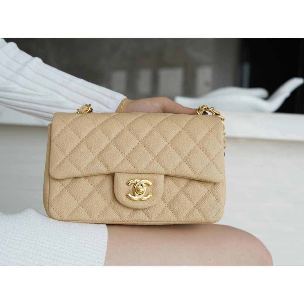 CHANEL MEDIUM DOUBLE FLAP BAG