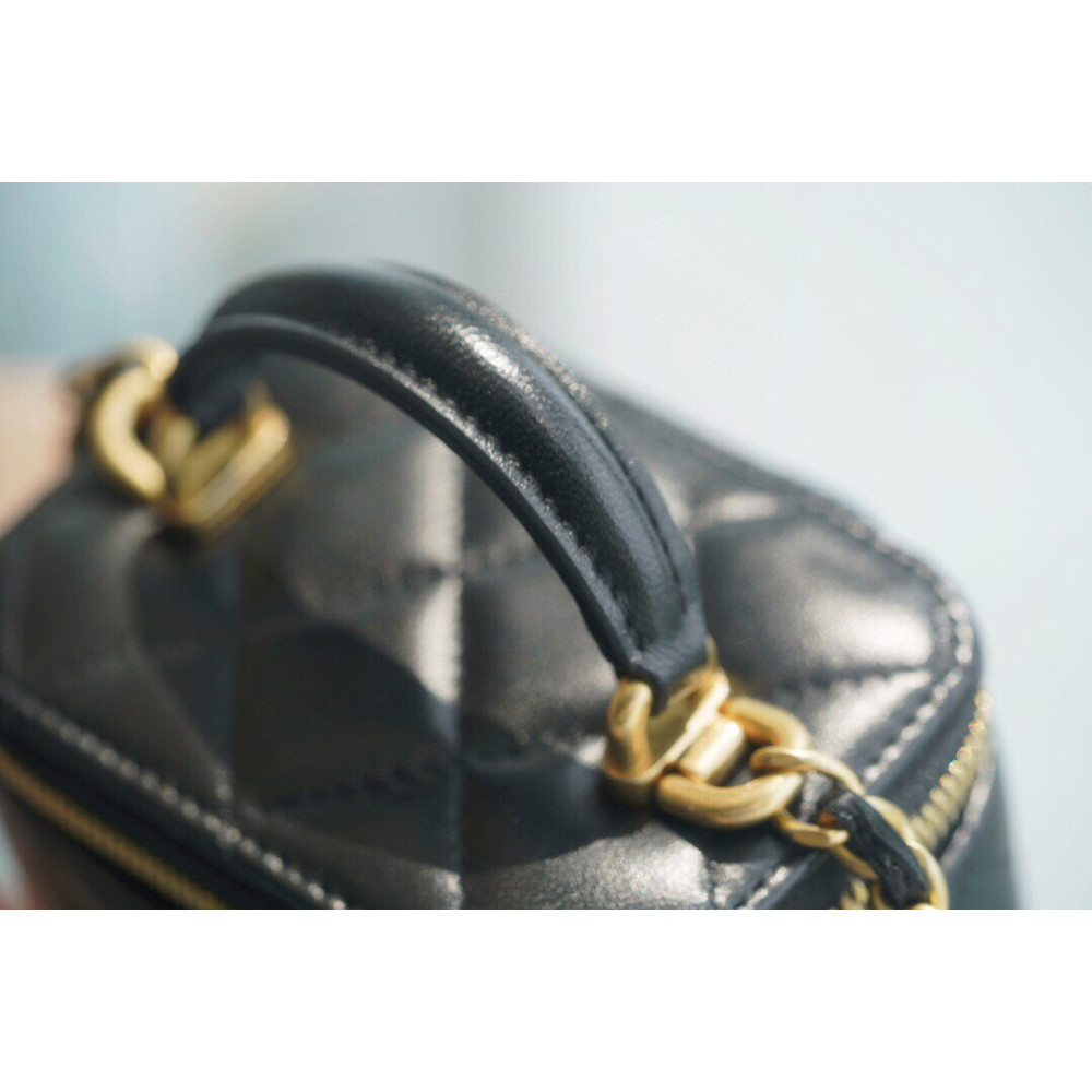 CHANEL MINI PERFECT FIT VANITY CASE
