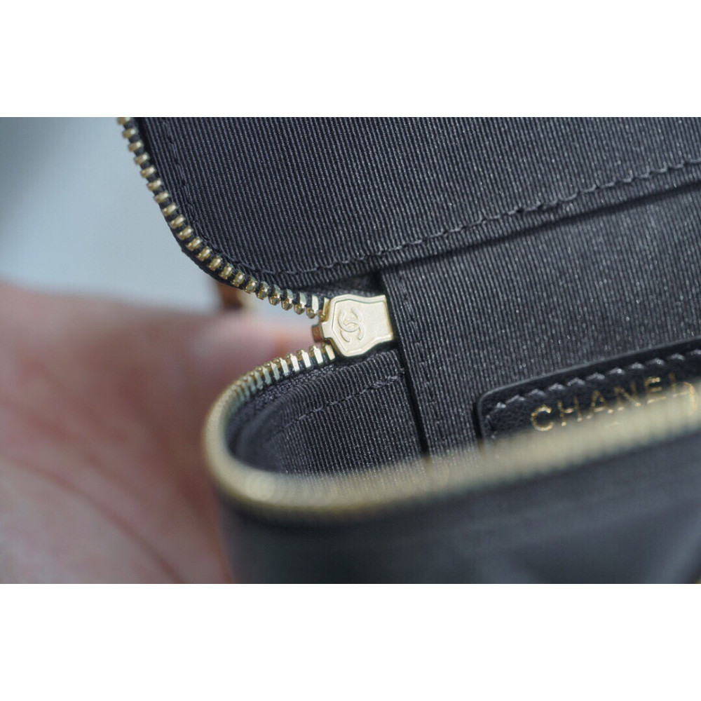 CHANEL MINI PERFECT FIT VANITY CASE