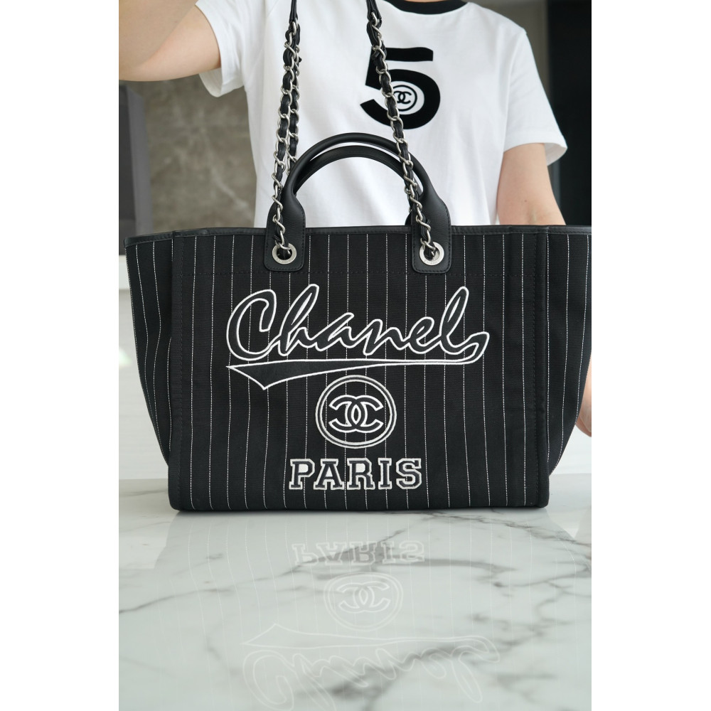 CHANEL MEDIUM DEAUVILLE TOTE BAG CHANEL MEDIUM DEAUVILLE TOTE BAG