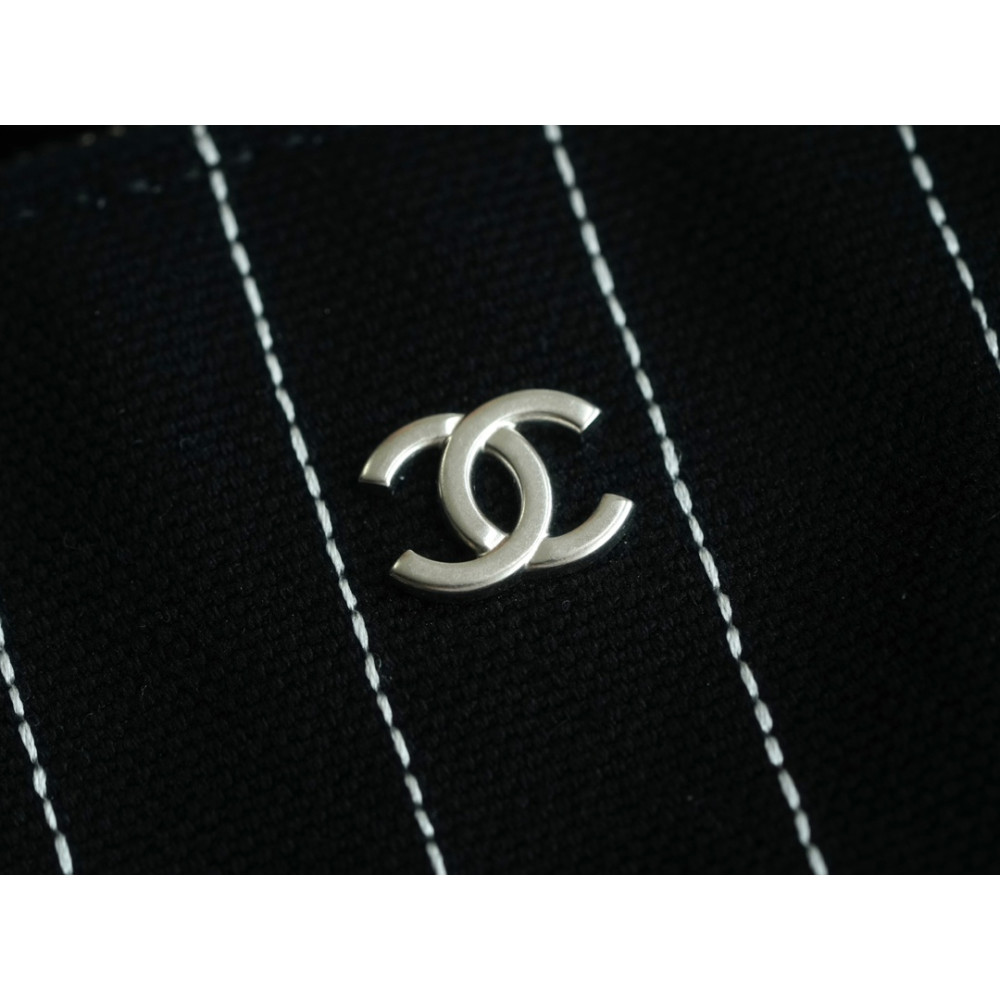 CHANEL MEDIUM DEAUVILLE TOTE BAG CHANEL MEDIUM DEAUVILLE TOTE BAG