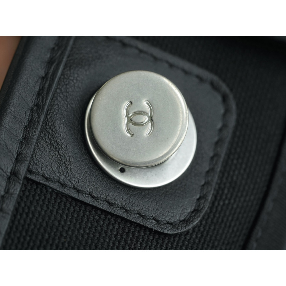 CHANEL MEDIUM DEAUVILLE TOTE BAG CHANEL MEDIUM DEAUVILLE TOTE BAG
