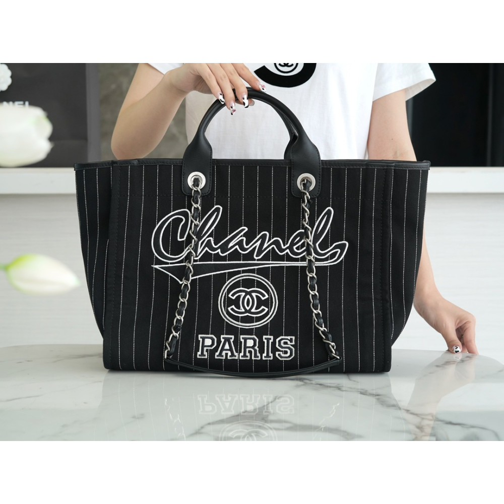 CHANEL MEDIUM DEAUVILLE TOTE BAG CHANEL MEDIUM DEAUVILLE TOTE BAG