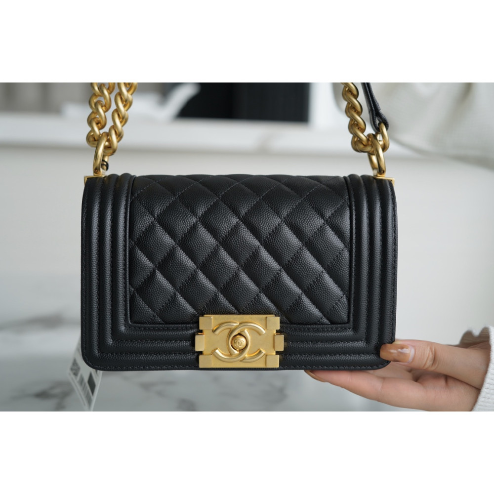 CHANEL MEDIUM BOY FLAP BAG