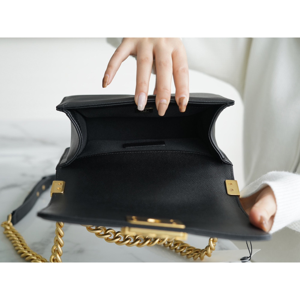 CHANEL MEDIUM BOY FLAP BAG