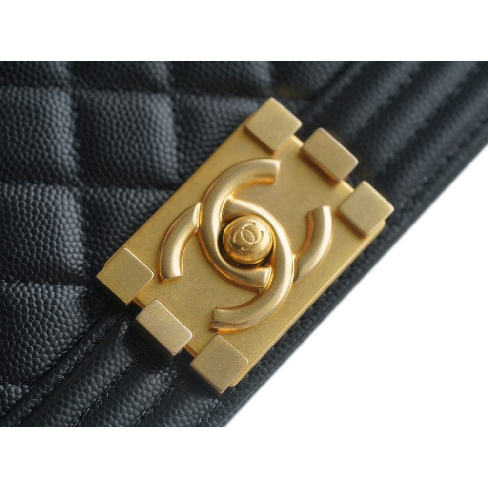 CHANEL MEDIUM BOY FLAP BAG
