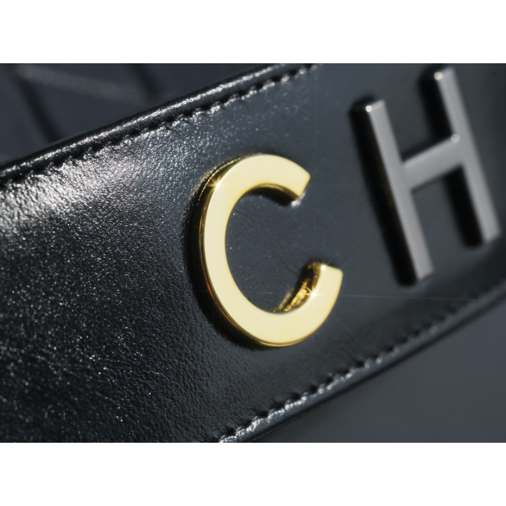 CHANEL SMALL GABRIELLE HOBO BAG CHANEL SMALL GABRIELLE HOBO BAG