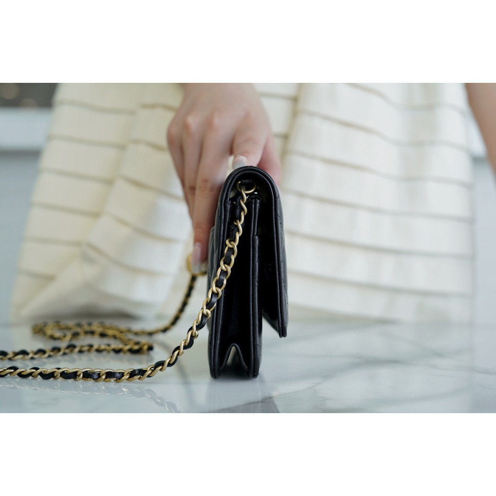 CHANEL PEARL CRUSH WALLET ON CHAIN