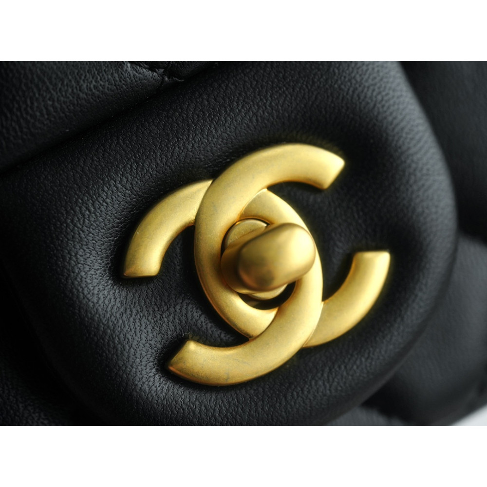 CHANEL PEARL CRUSH MINI RECTANGULAR FLAP BAG CHANEL PEARL CRUSH MINI RECTANGULAR FLAP BAG