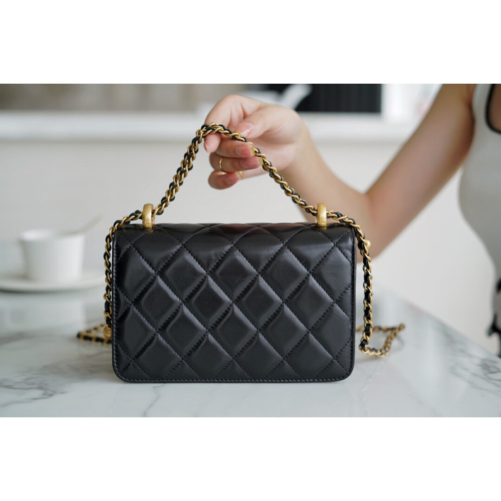 CHANEL MINI PERFECT FIT FLAP BAG CHANEL MINI PERFECT FIT FLAP BAG