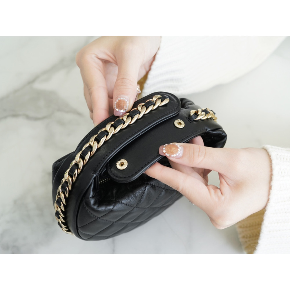 CHANEL AROUND POUCH HOBO BAG CHANEL AROUND POUCH HOBO BAG
