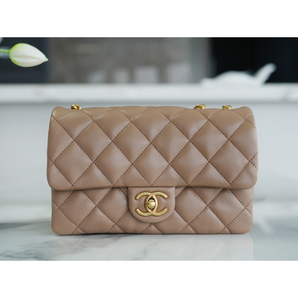 CHANEL MEDIUM PILLOW CRUSH FLAP BAG CHANEL MEDIUM PILLOW CRUSH FLAP BAG