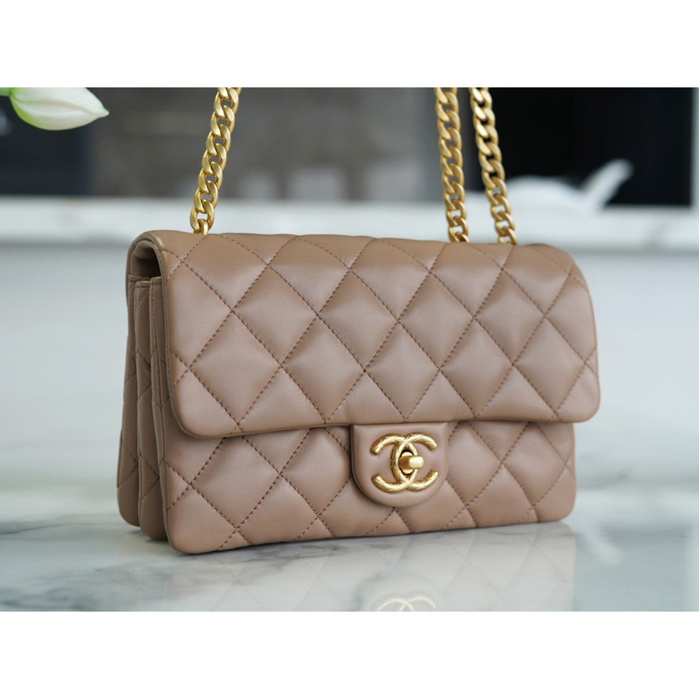 CHANEL MEDIUM PILLOW CRUSH FLAP BAG CHANEL MEDIUM PILLOW CRUSH FLAP BAG
