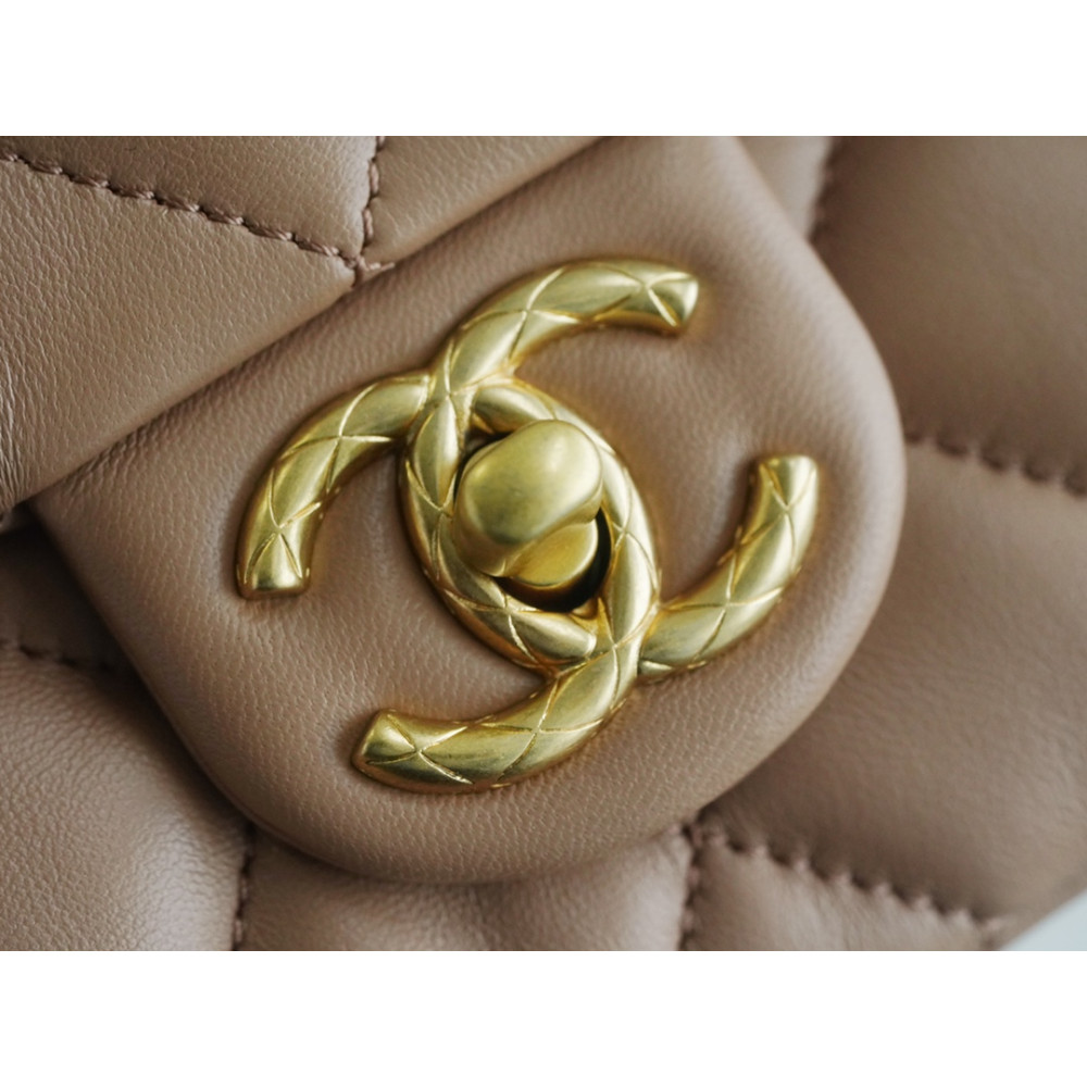 CHANEL MEDIUM PILLOW CRUSH FLAP BAG CHANEL MEDIUM PILLOW CRUSH FLAP BAG