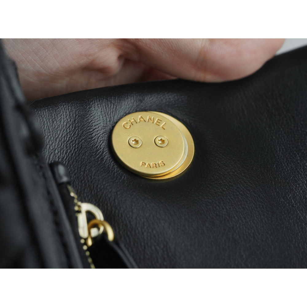 CHANEL  CRUSH SMALL FLAP BAG