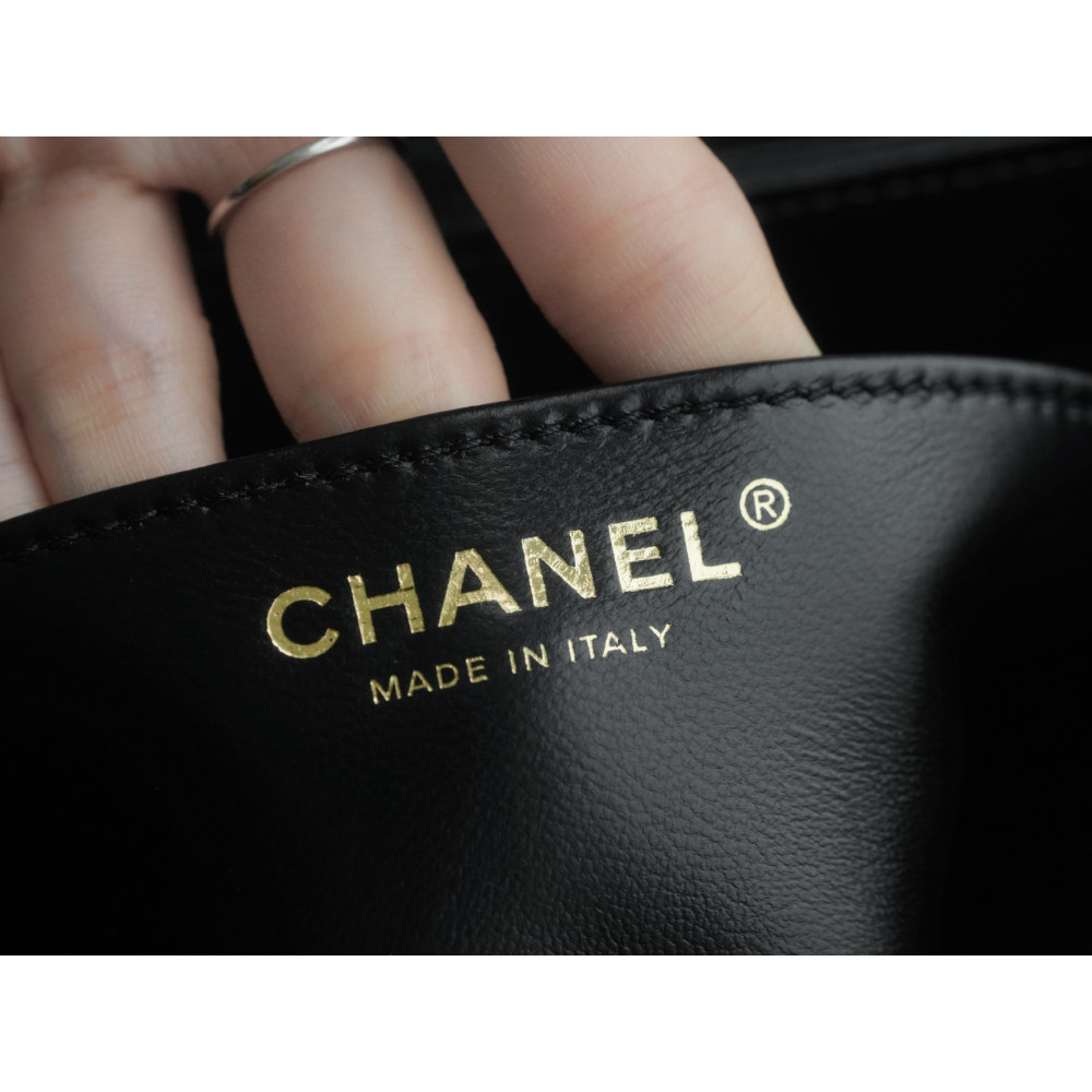 CHANEL  CRUSH SMALL FLAP BAG