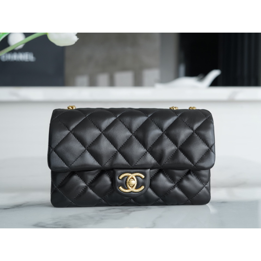 CHANEL  CRUSH SMALL FLAP BAG