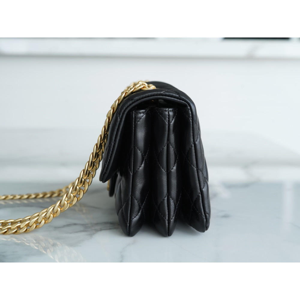 CHANEL  CRUSH SMALL FLAP BAG