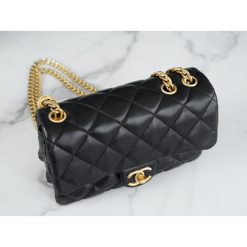 CHANEL  CRUSH SMALL FLAP BAG