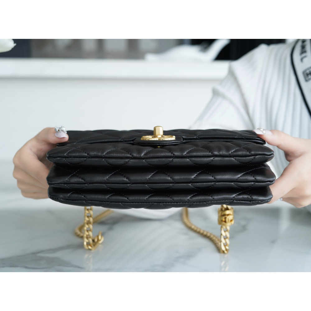 CHANEL  CRUSH SMALL FLAP BAG