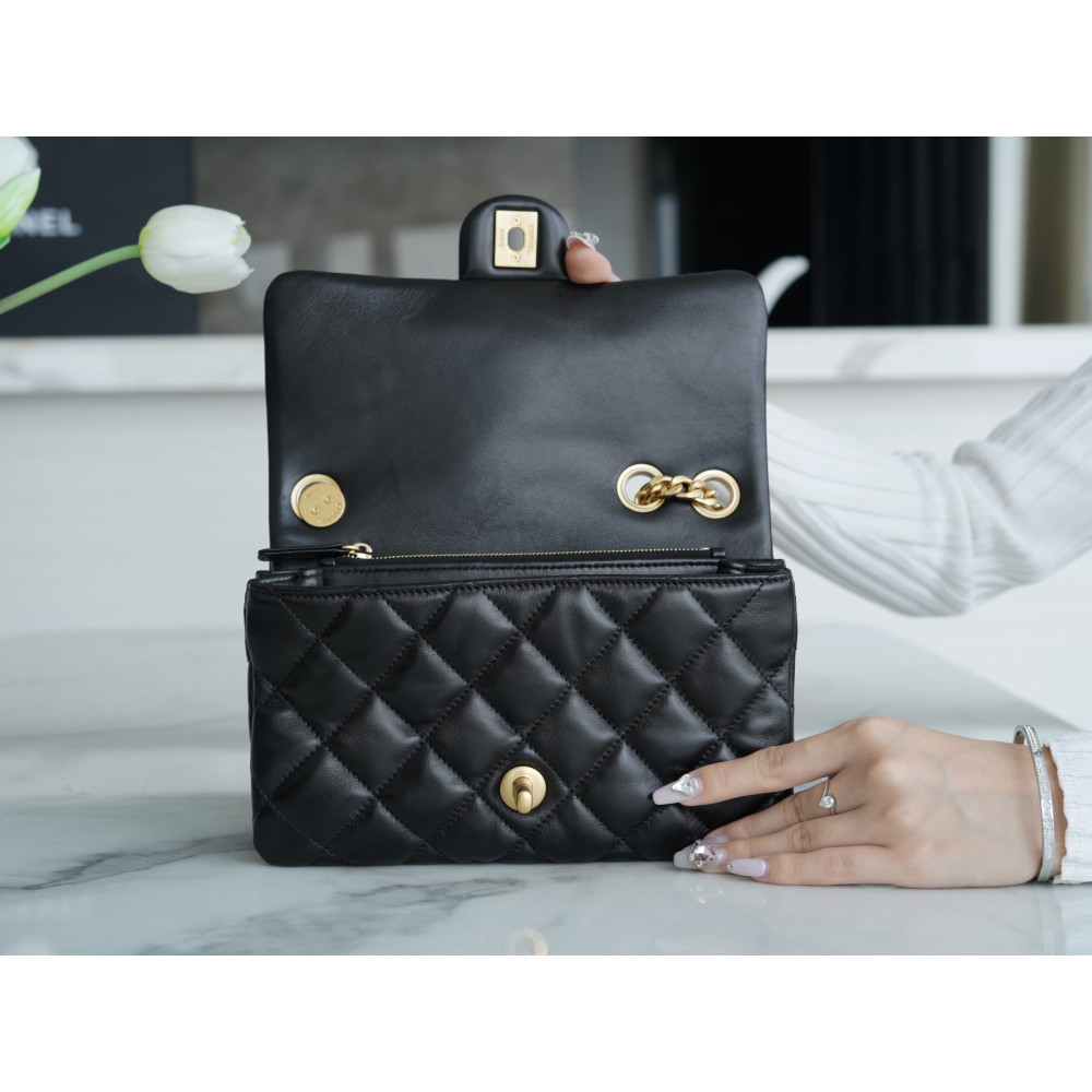 CHANEL  CRUSH SMALL FLAP BAG