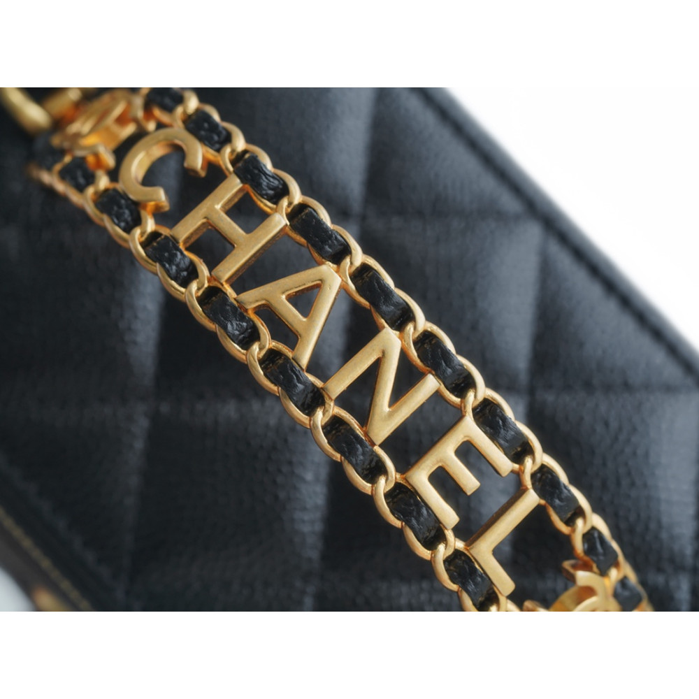 CHANEL PICK ME UP VANITY CACE CHANEL PICK ME UP VANITY CACE