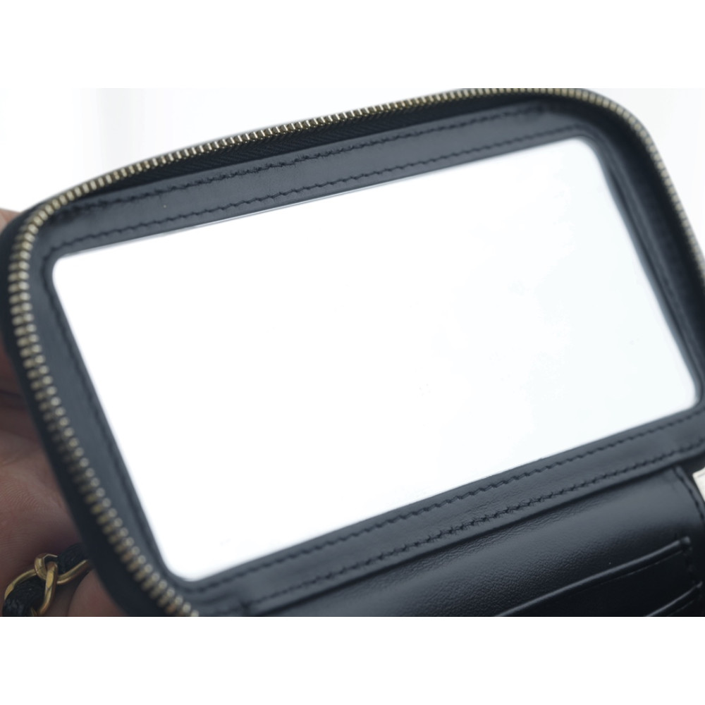 CHANEL PICK ME UP VANITY CACE CHANEL PICK ME UP VANITY CACE