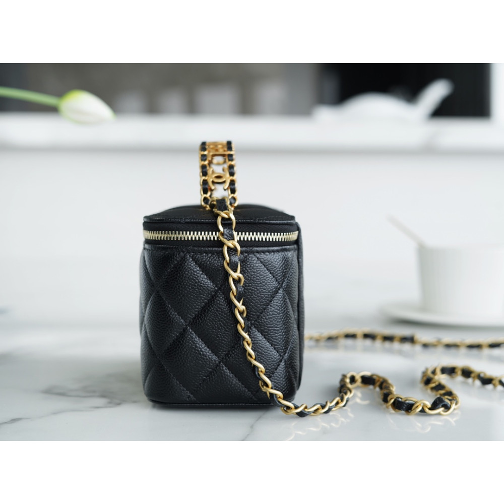 CHANEL PICK ME UP VANITY CACE CHANEL PICK ME UP VANITY CACE