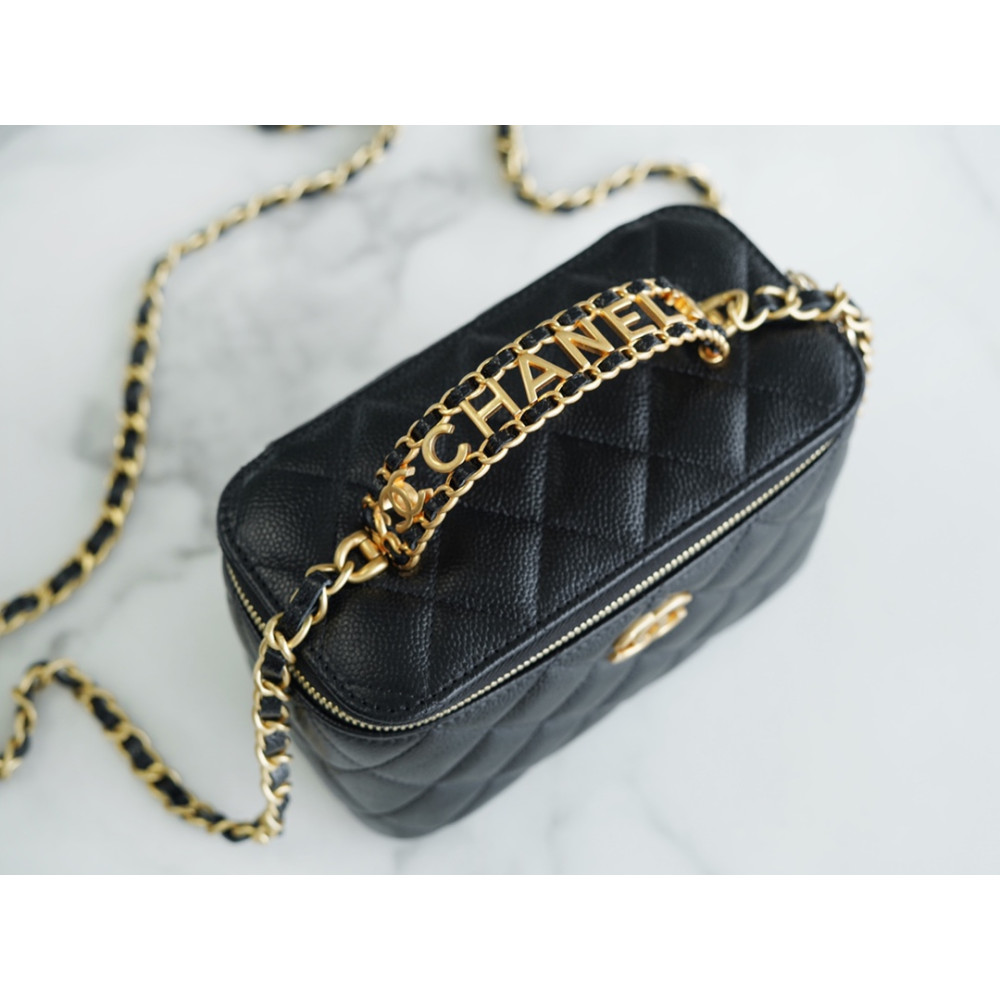 CHANEL PICK ME UP VANITY CACE CHANEL PICK ME UP VANITY CACE